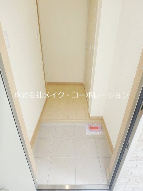 玄関 クレアモント~駐車場無料~ 玄関