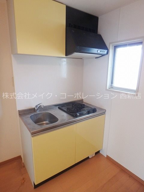 リバーコート西新 キッチン