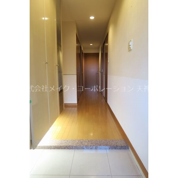 サングレート薬院駅ロイヤルウィン 玄関