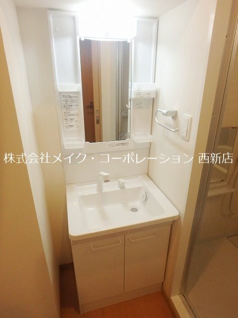 洗面所 キルンズ西新~ネット無料~ その他2