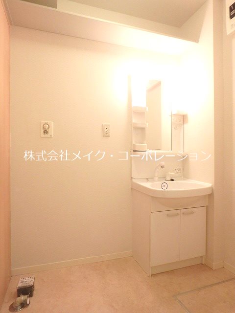 洗面所 NEWメイプル原~駐車場無料~ その他2
