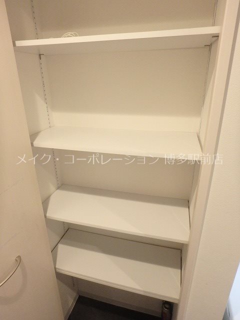 ヴァーティカルプレイス吉塚 玄関