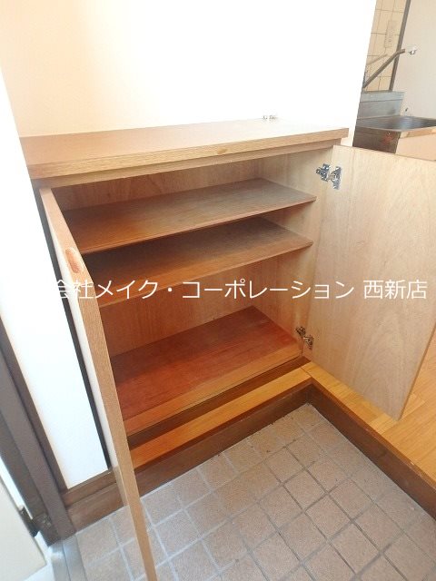 ラフィネ荒江～ネット無料～ 玄関