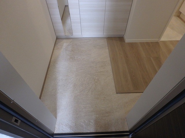 エクラシエ 玄関