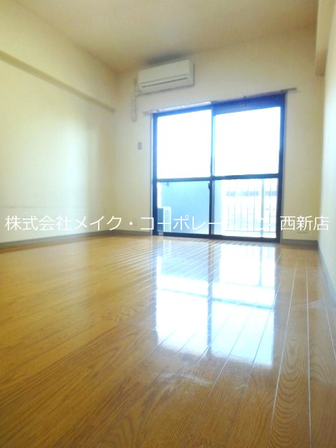 メルクリオ西新 ベッドルーム