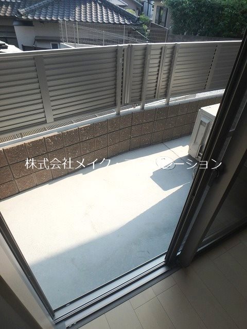 クレアモント~駐車場無料~ ベランダ