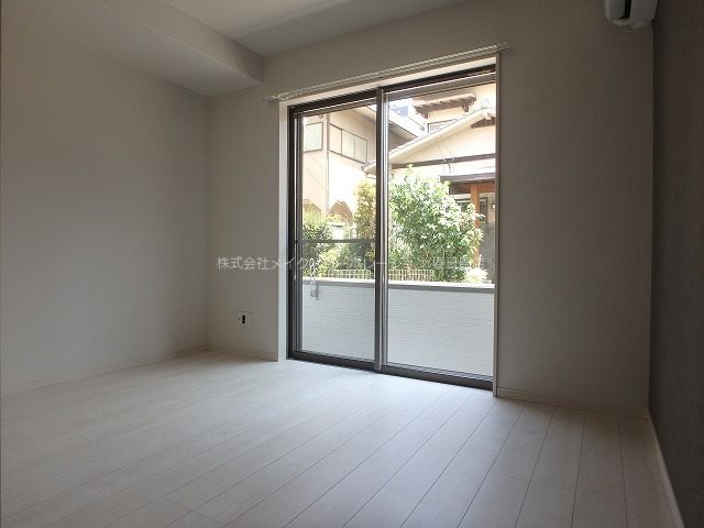 写真は同型タイプ Br千歳町 ベッドルーム