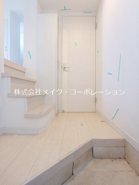 ＣＢ次郎丸ライツ 玄関