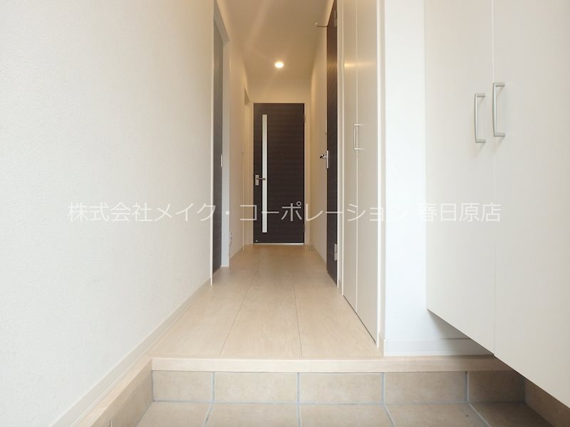 写真は同型タイプ シャーメゾンウィステリア 玄関