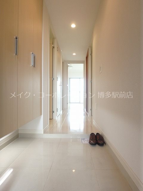 玄関 アメックス博多筑紫通り 玄関
