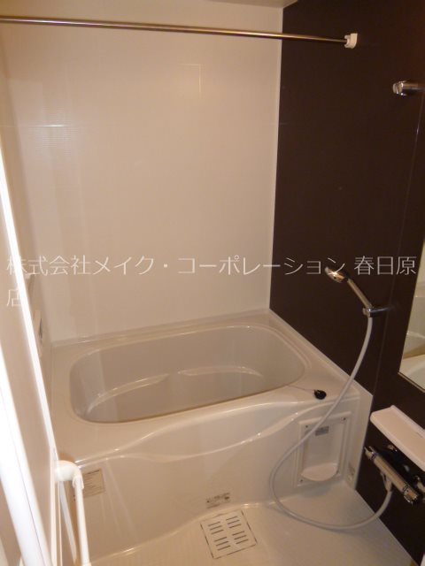 写真は同型タイプ フォレスタ春日 風呂画像
