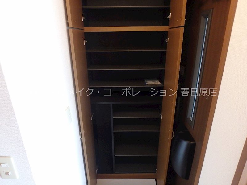 ルミエール藤A棟 玄関