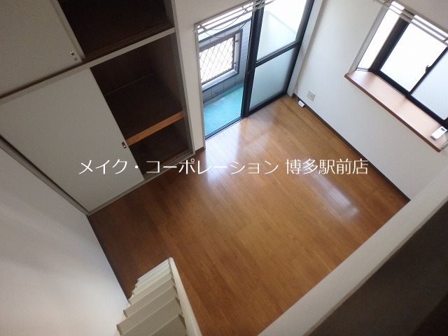 クレセント博多 ベッドルーム