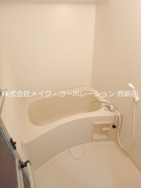 Arzu　Frame(旧クリーンゴールド) 風呂画像