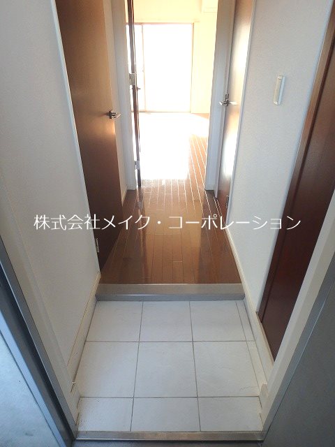 スリーアイランド今宿 玄関