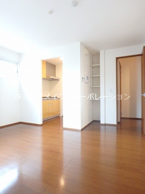 ルーチェ愛宕南 リビング