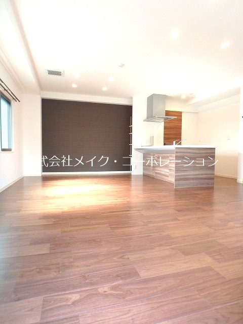 E・Maison Nishijin【旧八和ビル】  リビング