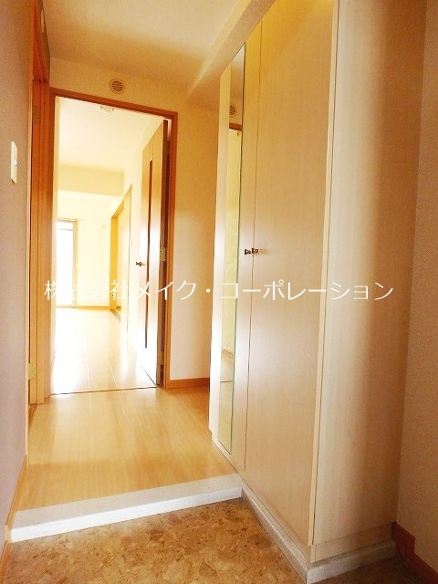 玄関 レジデンス ソレイユ 玄関