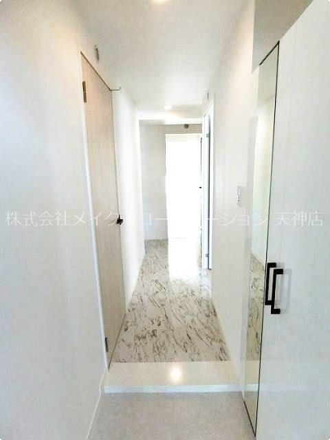 玄関 アウラ ビータ平尾 玄関