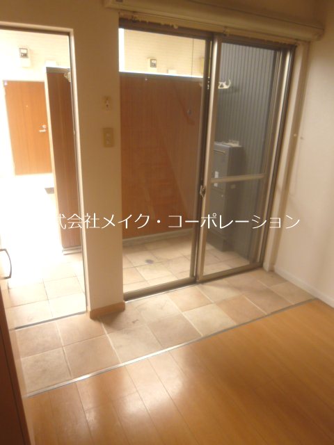 ゆうプラザ金山駅前 玄関