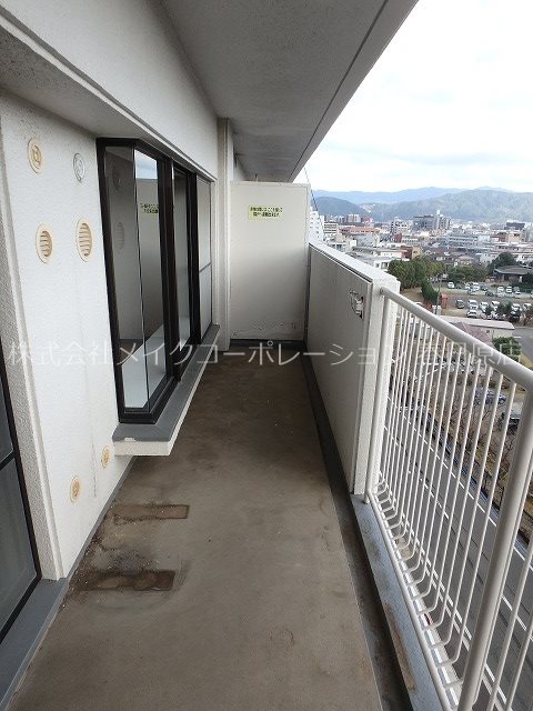 写真は同型タイプ パーク・ノヴァ春日中央 ベランダ