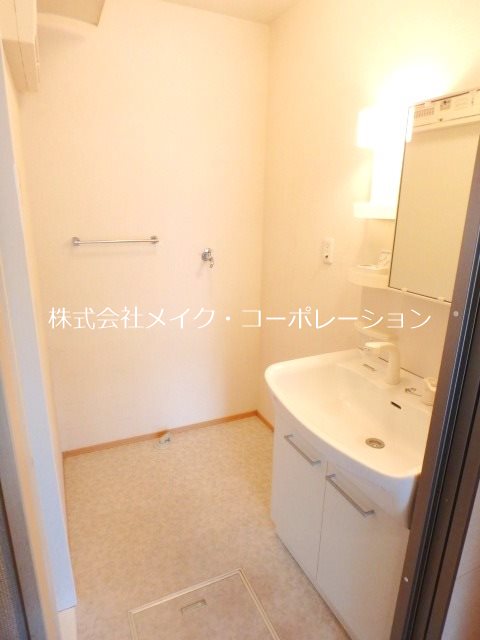 洗面所 グローリアM A棟【オール電化】 その他2