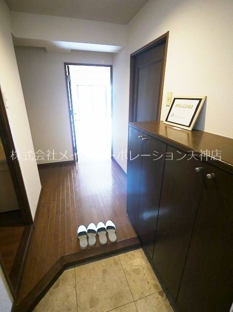 ベルメゾン唐人町 玄関