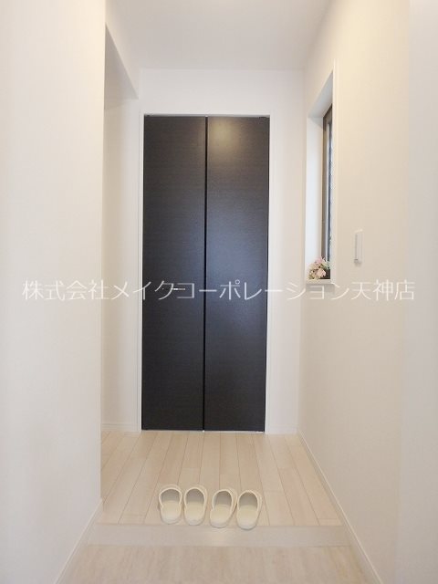 玄関 カーサフェリーチェ平尾 玄関