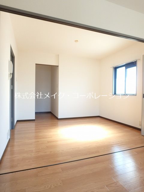 エステートモア城南 リビング