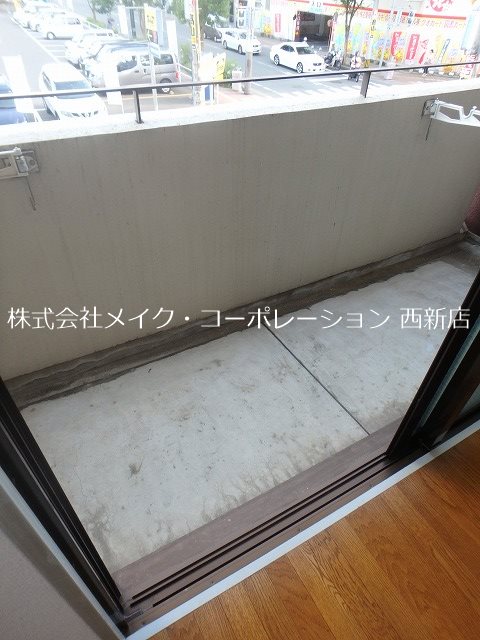 姪浜きどビル ベランダ