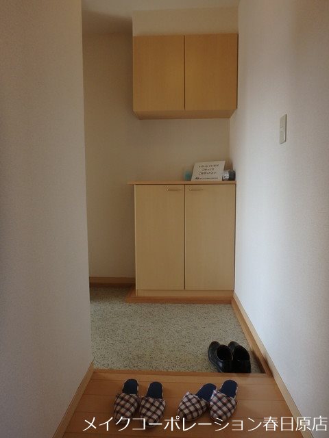 フローラルコートC棟 玄関