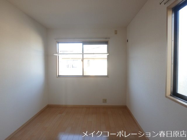 フローラルコートC棟 ベッドルーム