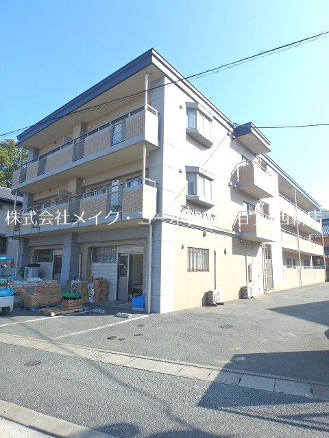 アンバーサルM 外観