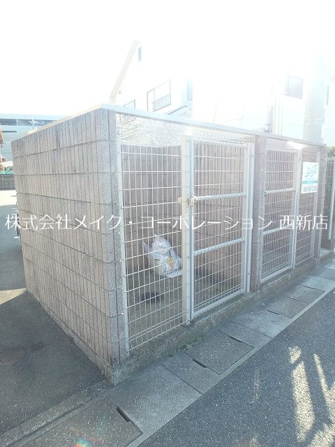 アンバーサルM その他外観2