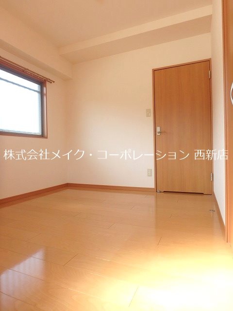 アンバーサルM ベッドルーム