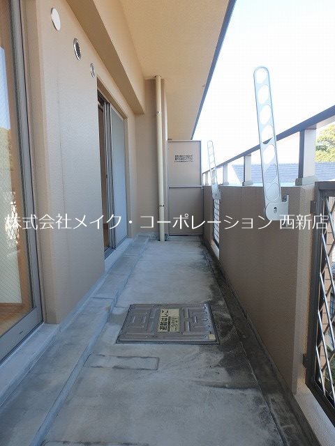 アンバーサルM ベランダ