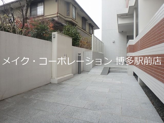 ボナ・ウーフ その他5