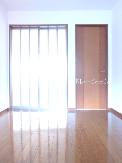 リビング フルールB棟~ネット無料~ その他7