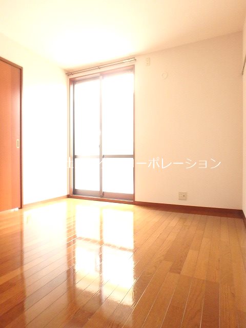 ベッドルーム フルールB棟~ネット無料~ その他12