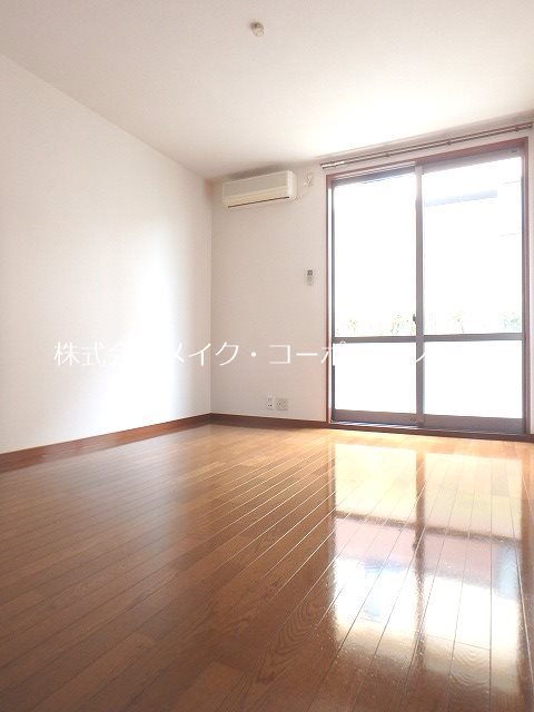 ベッドルーム フルールB棟~ネット無料~ その他16