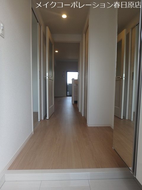 ルッシェ春日公園 玄関