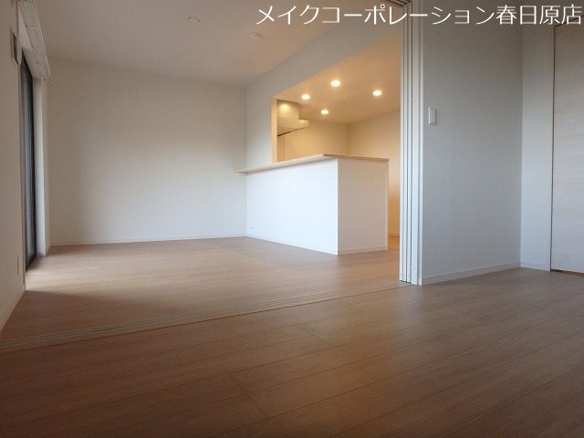 ルッシェ春日公園 リビング