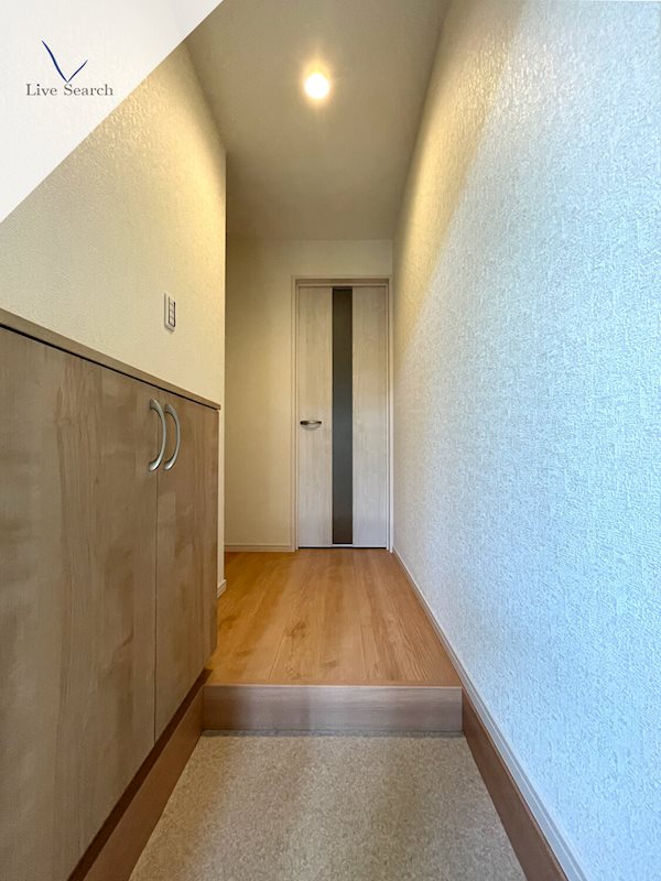 メゾンクレール博多南弐番館 玄関