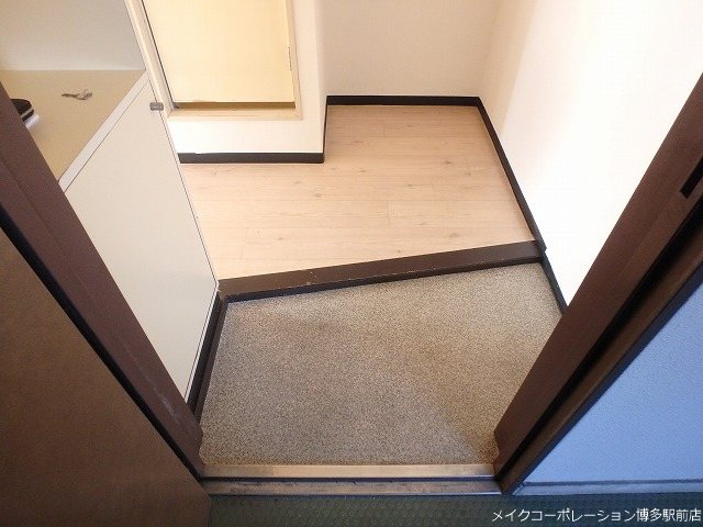 Ｋステーション呉服町 玄関