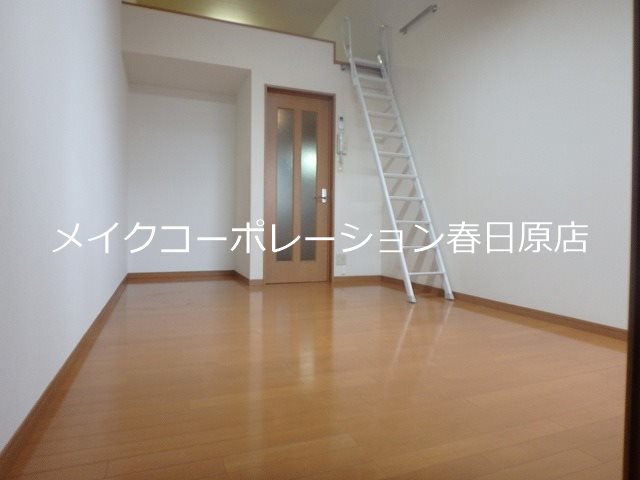 コスモエルスト リビング