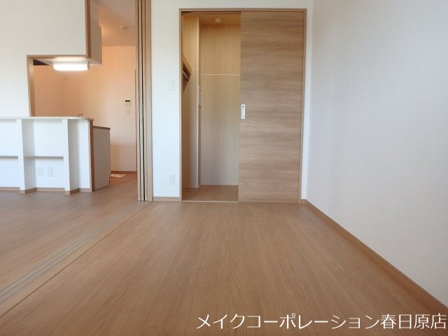 写真は同型タイプ Etincell ベッドルーム