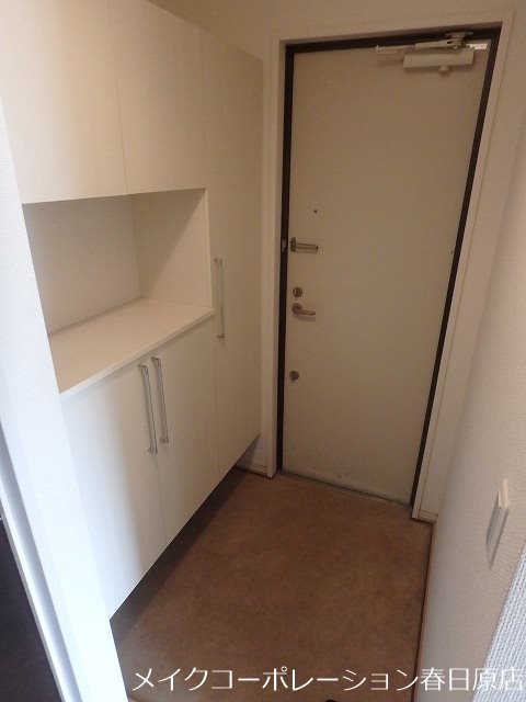 セジュールトリニテB棟 玄関