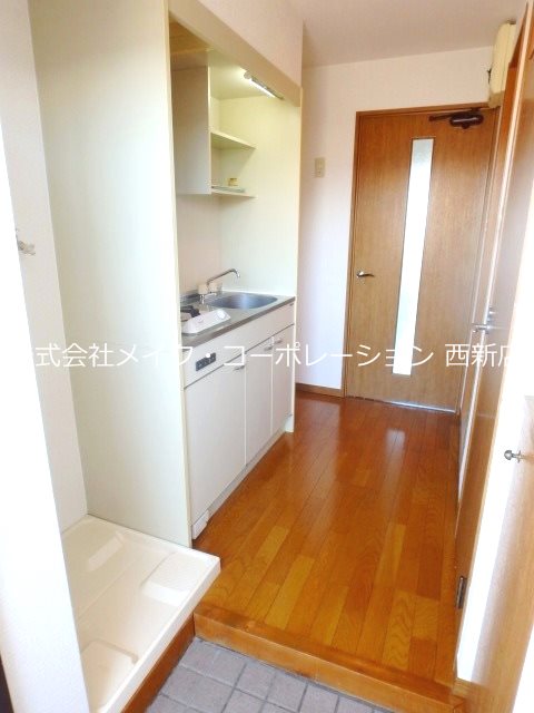 玄関 アゼタビル 玄関