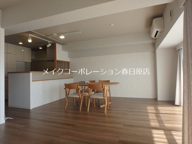 コーポランド春日原 リビング