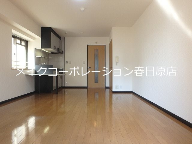 ピュア春日公園 リビング